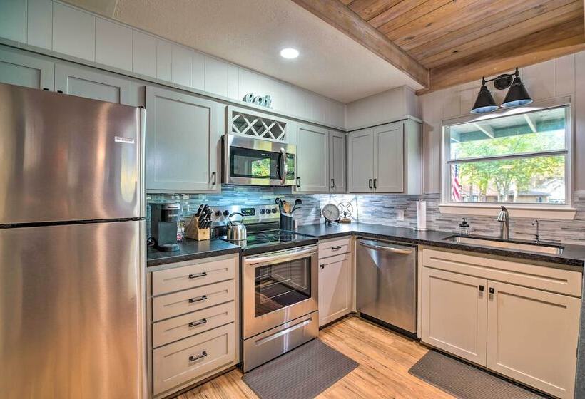 Cape Royale Cottage W/ Fire Pit & Water Views