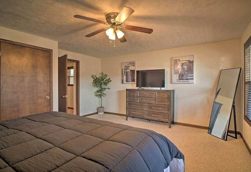 Caryville Home W/ Dock, Steps To Norris Lake!