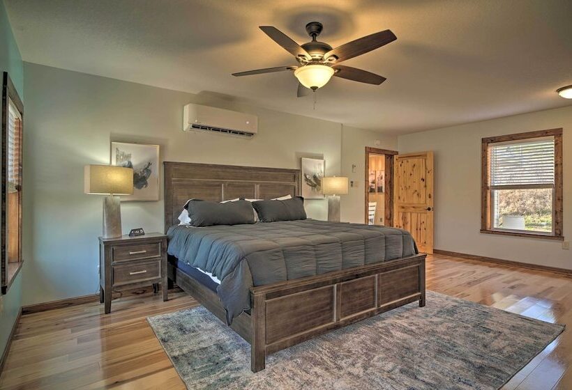 Caryville Home W/ Dock, Steps To Norris Lake!