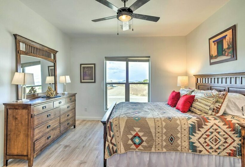 Casa Desert Rose  Home W/ Mtnviews & Hot Tub