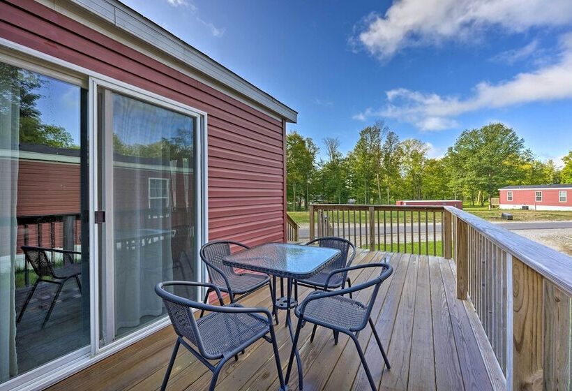 Cassopolis Cabin W/ On Site Fishing Pier!