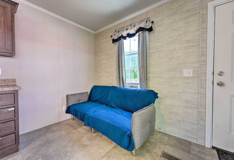 Cassopolis Cabin W/ On Site Fishing Pier!