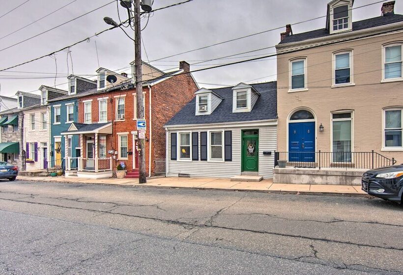 Central Lancaster Home < 1 Mi To Downtown!