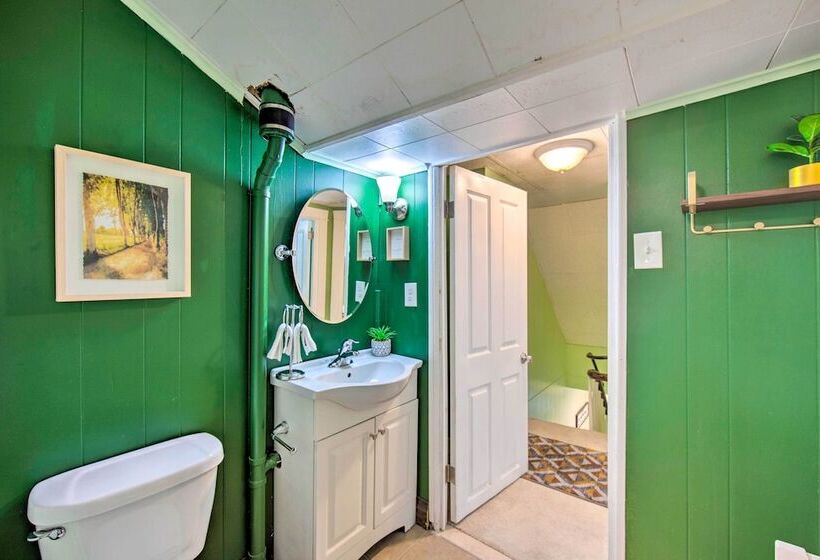 Central Lancaster Home < 1 Mi To Downtown!