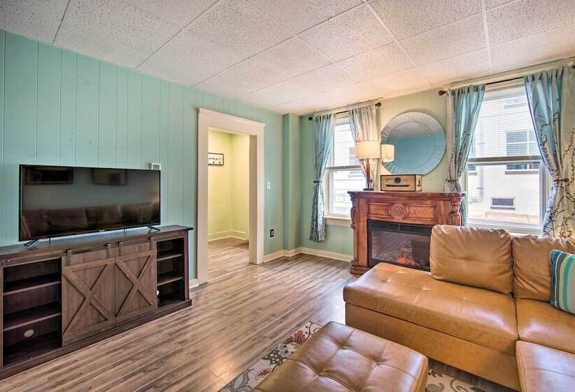 Central Lancaster Home < 1 Mi To Downtown!