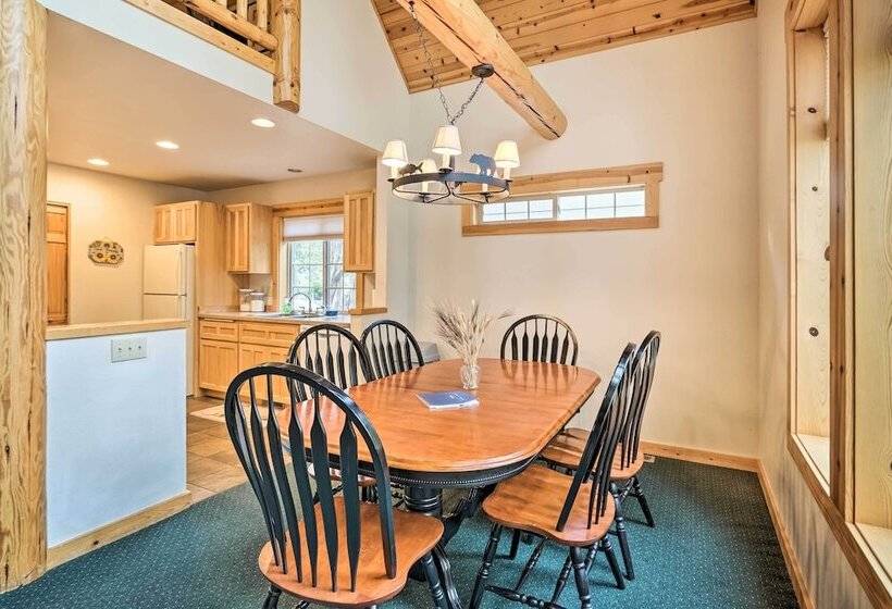 Chalet At Running Y Resort W/ Wraparound Deck!