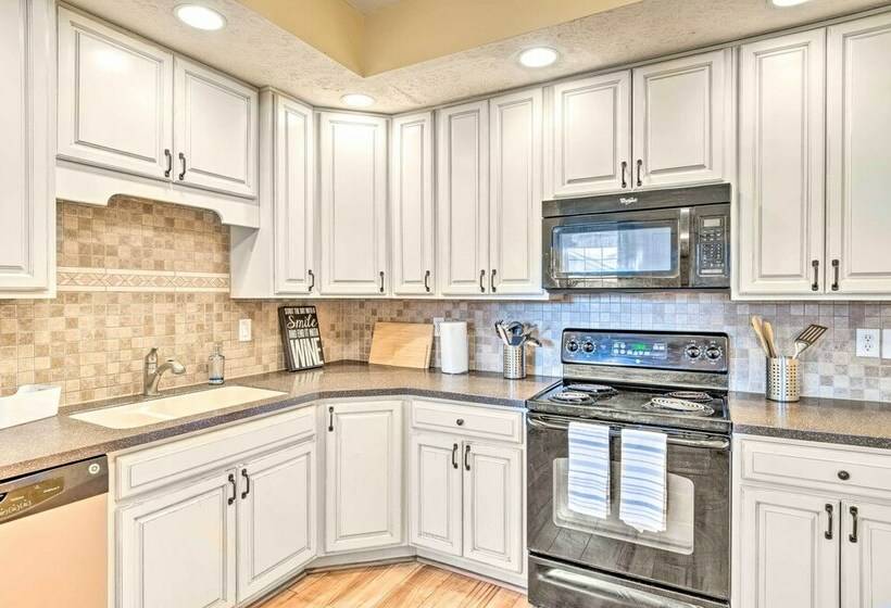 Charming 1875 Indianapolis Home In Downtown!