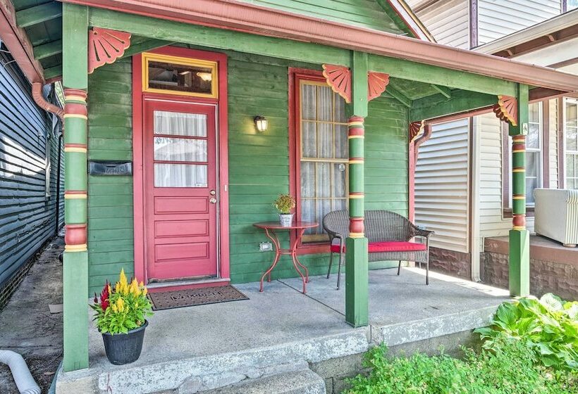 Charming 1875 Indianapolis Home In Downtown!