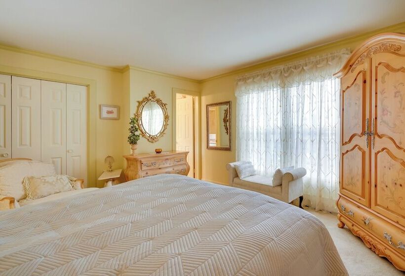 Charming Bay Head Retreat   Half Mi To Beach!