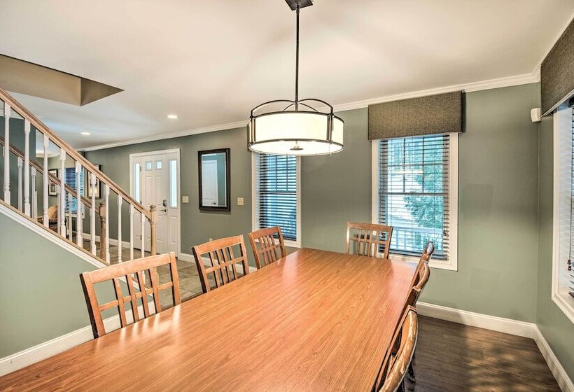 North Conway Home ~ 2 Mi To Cranmore Mountain!