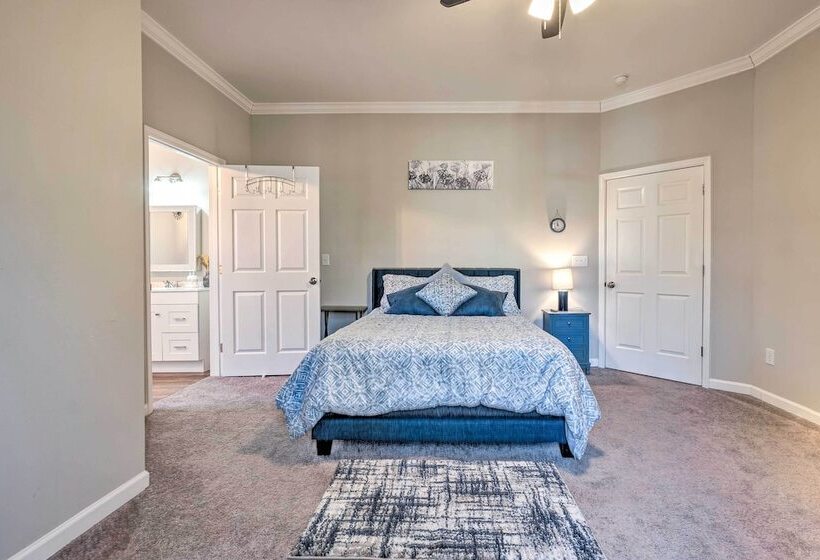 Charming Huntsville Home W/ Deck!