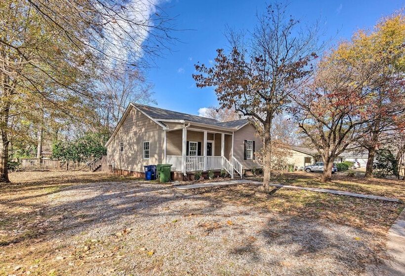 Charming Huntsville Home W/ Deck!