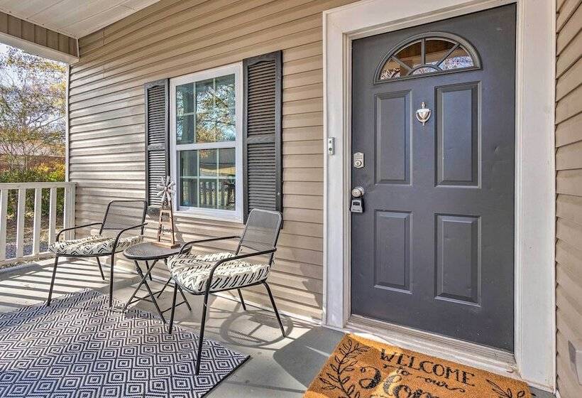 Charming Huntsville Home W/ Deck!
