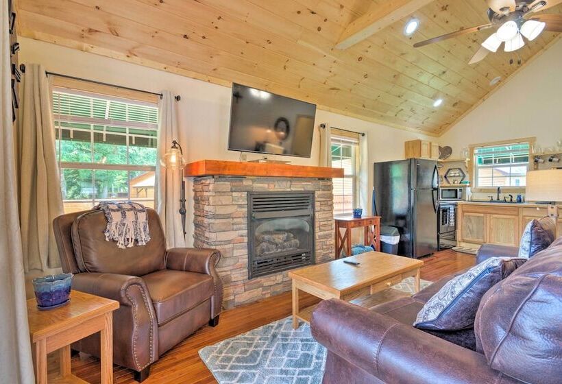 Cozy Riverfront Cabin W/ Private Deck & Hot Tub!