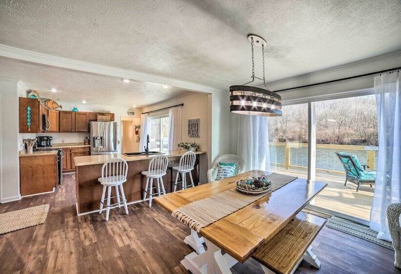 Charming Riverfront Retreat In Monticello!