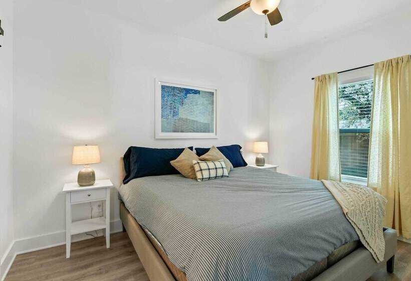 4 Mi To Boat Ramp: Charming Rockport Home