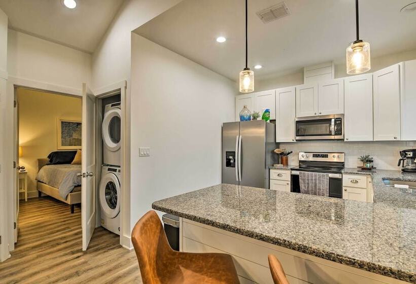 4 Mi To Boat Ramp: Charming Rockport Home