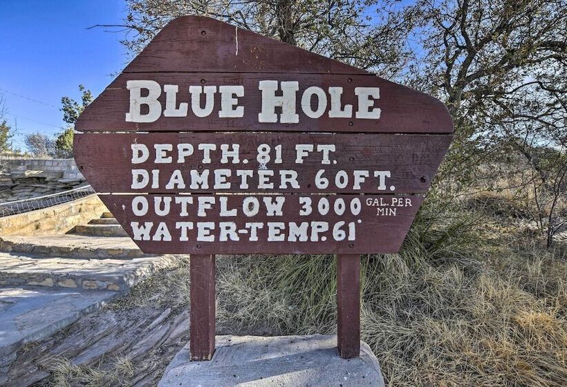 Charming Santa Rosa Home W/ Mountain Views & Porch