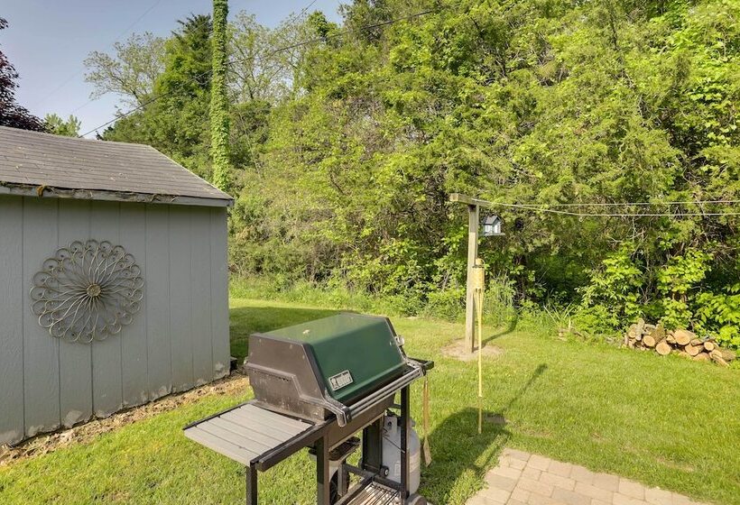 Charming South Haven Home   Great Location!