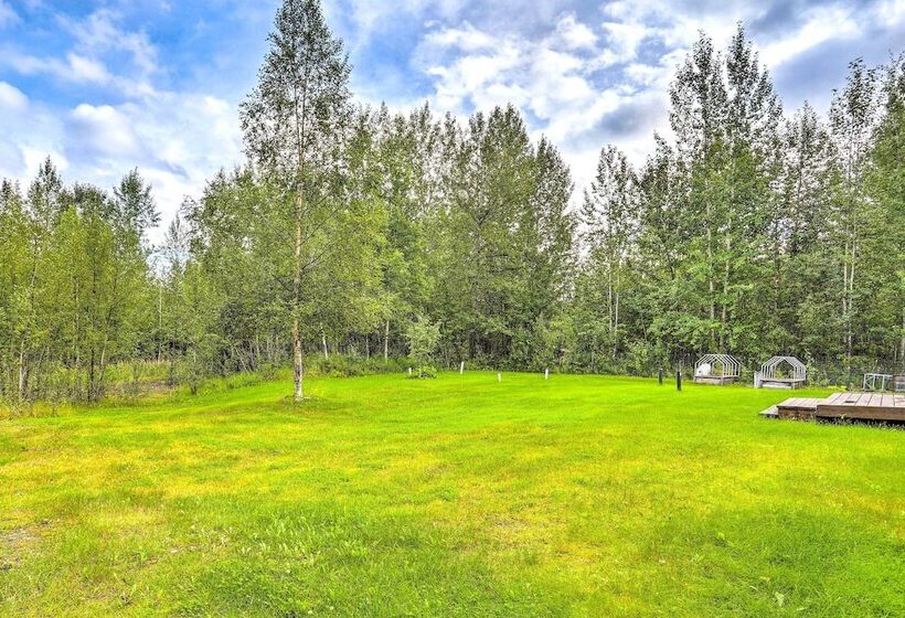 Charming Wasilla Retreat: Walk To Lake Lalen!