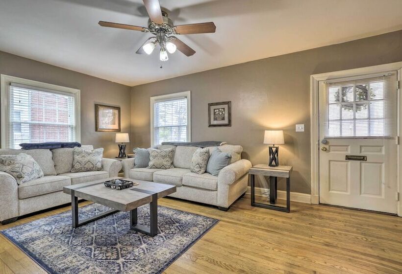 Chic & Cozy Greensboro Home, 2 Mi To Dtwn!