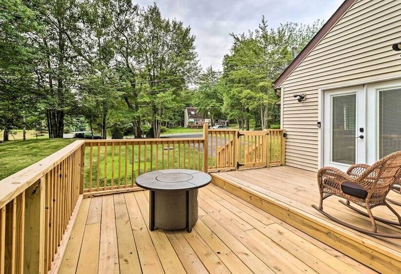 Chic Long Pond Family Home W/ Fire Pits & Deck!