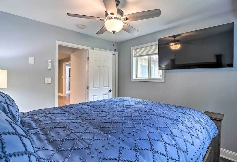 Chic Long Pond Family Home W/ Fire Pits & Deck!