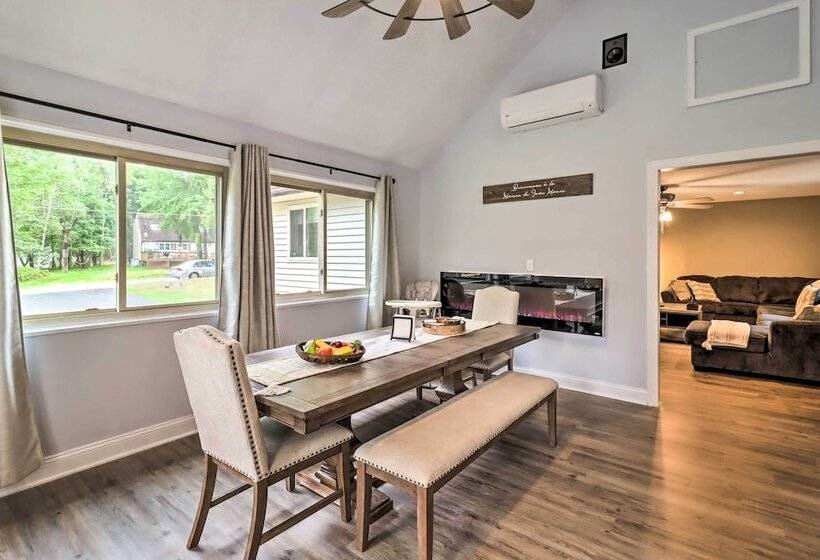 Chic Long Pond Family Home W/ Fire Pits & Deck!