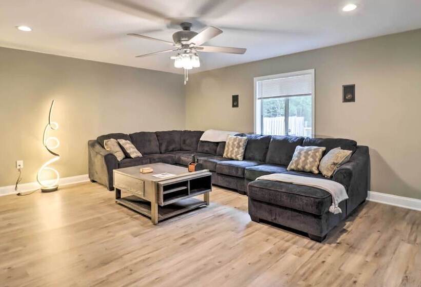 Chic Long Pond Family Home W/ Fire Pits & Deck!