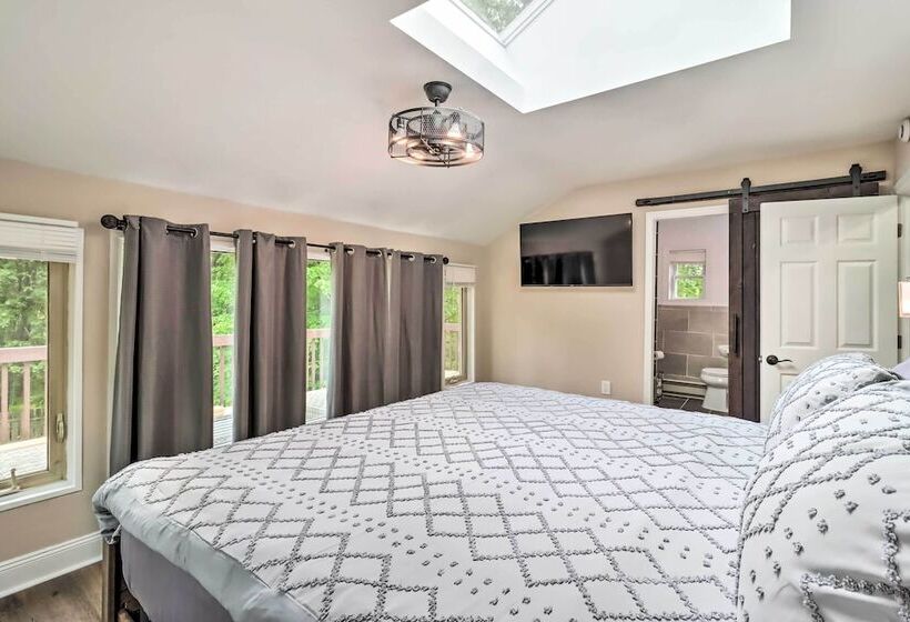 Chic Long Pond Family Home W/ Fire Pits & Deck!