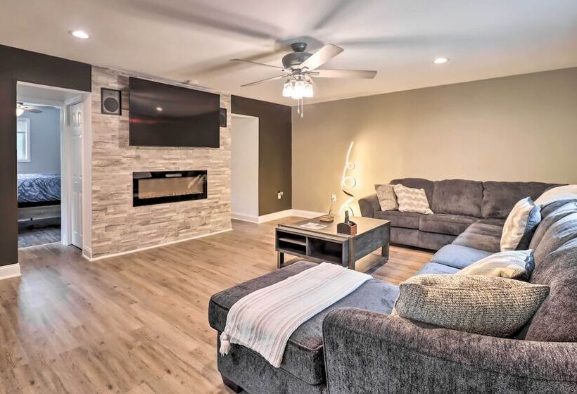 Chic Long Pond Family Home W/ Fire Pits & Deck!