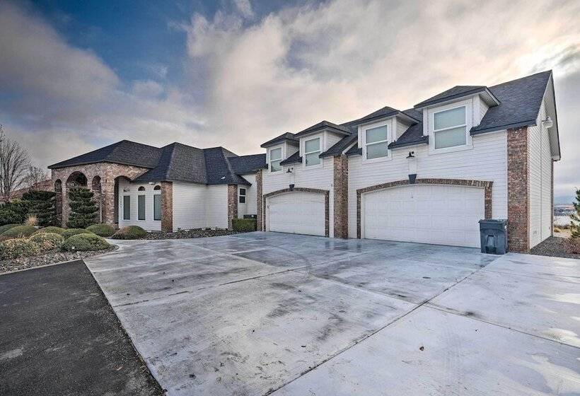 Chic Washington Wine Country Vacation Rental!