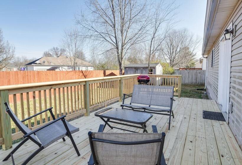 Classic Murfreesboro Home W/ Grill & Yard!