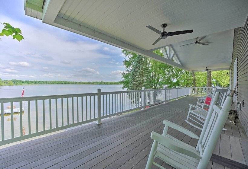 Coldwater Family Retreat W/ Boat Dock & Grill!