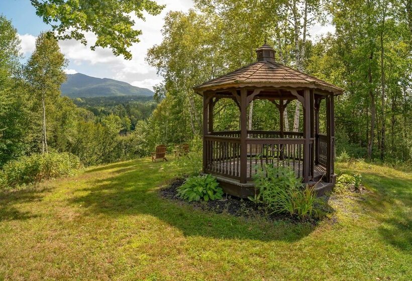 Private Patio: Colonial Home On Kingdom Trails!