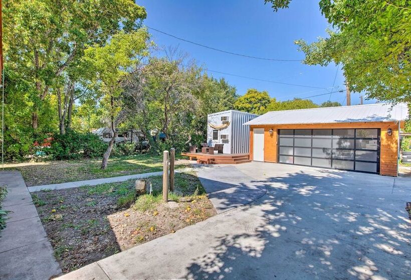 Convenient Salt Lake Tiny Home With Chic Interior!