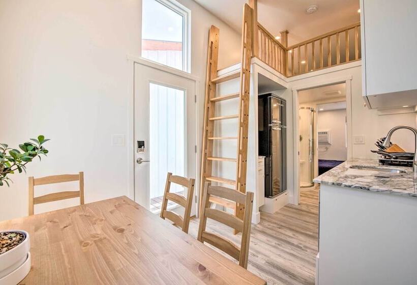 Convenient Salt Lake Tiny Home With Chic Interior!