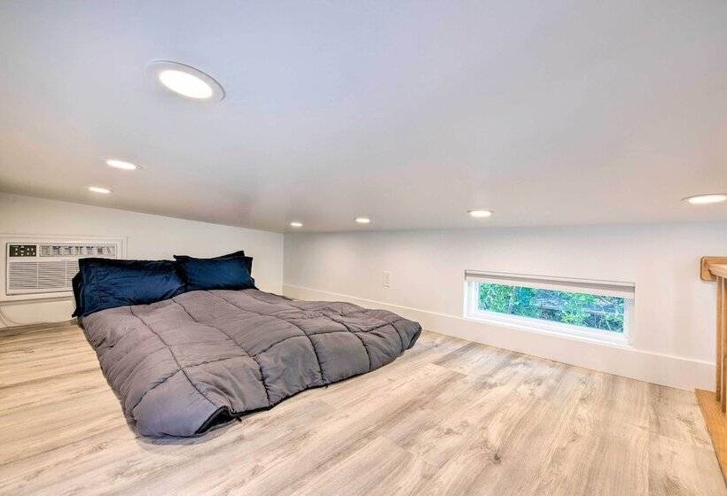 Convenient Salt Lake Tiny Home With Chic Interior!