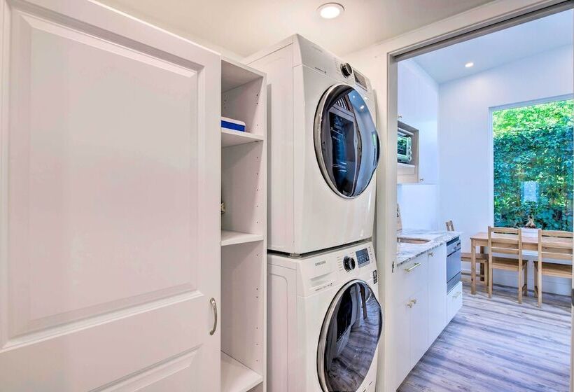 Convenient Salt Lake Tiny Home With Chic Interior!