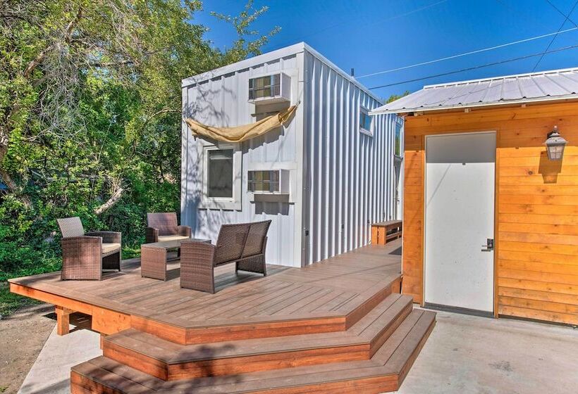 Convenient Salt Lake Tiny Home With Chic Interior!