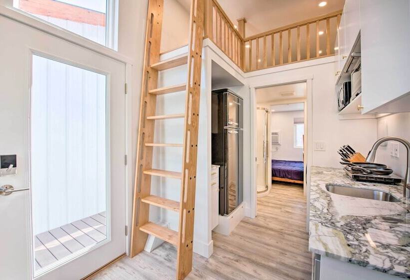 Convenient Salt Lake Tiny Home With Chic Interior!