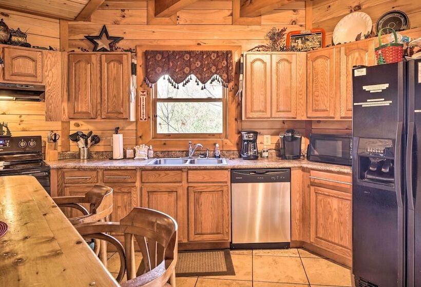 Cosby Cabin W/ Hot Tub ~ 18 Mi To Gatlinburg!