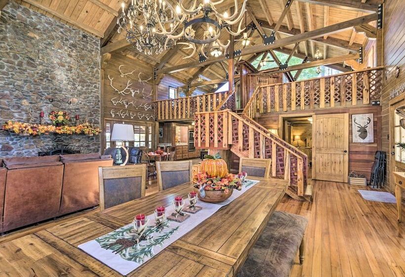 Countryside Cabin Retreat W/ Outdoor Kitchen!