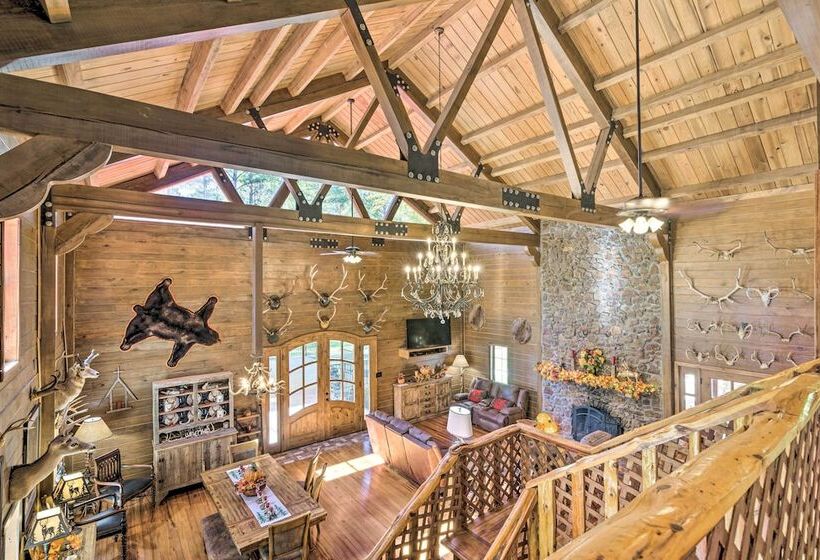 Countryside Cabin Retreat W/ Outdoor Kitchen!