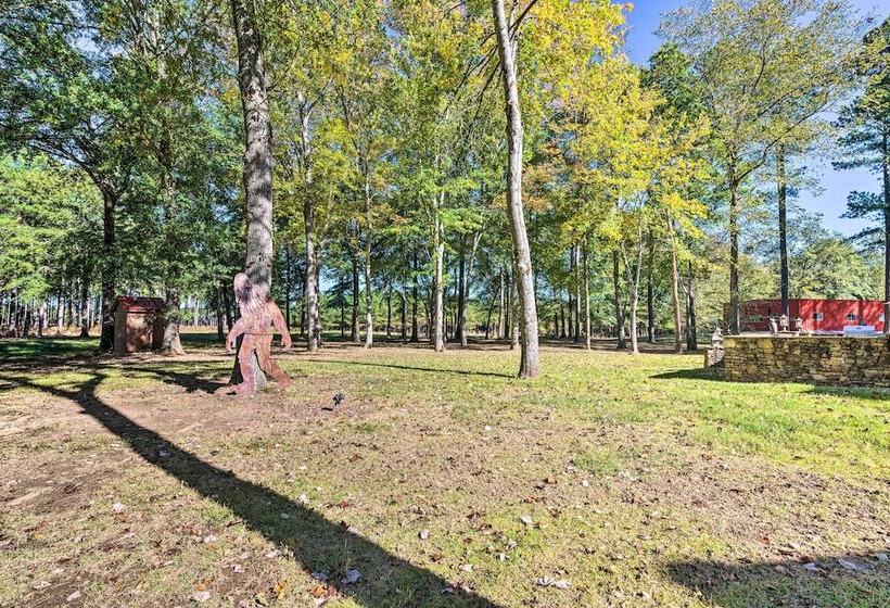 Countryside Cabin Retreat W/ Outdoor Kitchen!