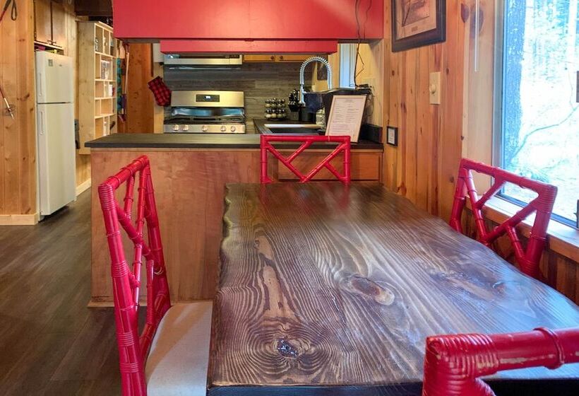 Cozy A Frame W/ Hot Tub, Fire Pit, & Fireplace!