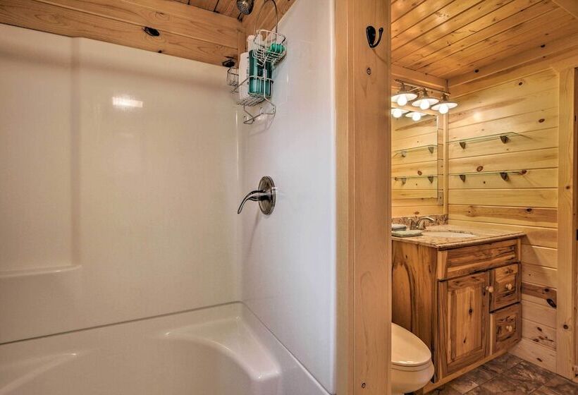 Cozy Augusta Cabin W/ Grill   Walk To Main St