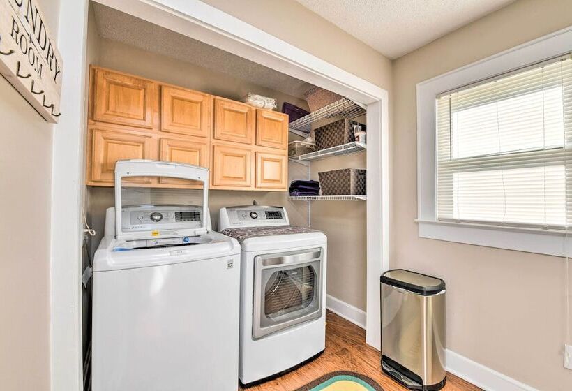 Belmont Retreat ~ 14 Mi To Dtwn Charlotte!