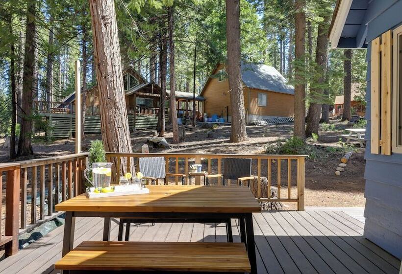 3 Mi To Big Trees State Park: Cabin W/ Scenic Deck