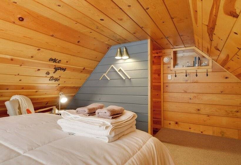 3 Mi To Big Trees State Park: Cabin W/ Scenic Deck